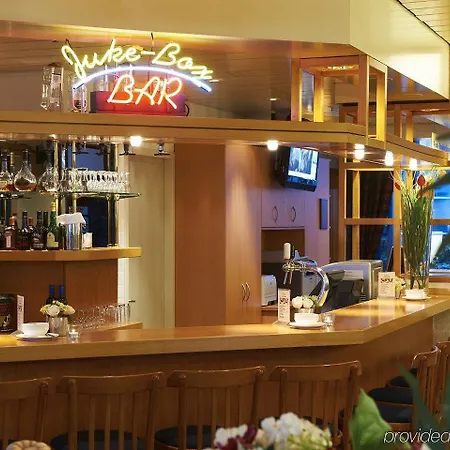 阿姆斯特丹努尔德巴斯蒂欧酒店 酒店 3*