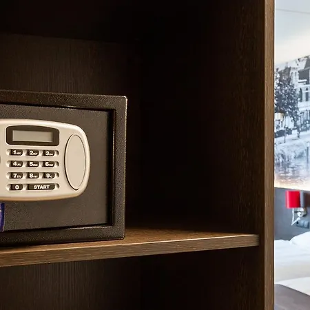 阿姆斯特丹努尔德巴斯蒂欧酒店 3*